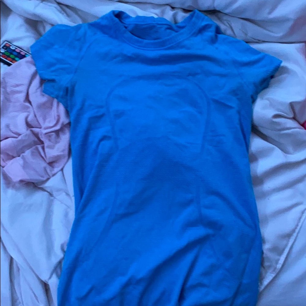 lululemon workout top